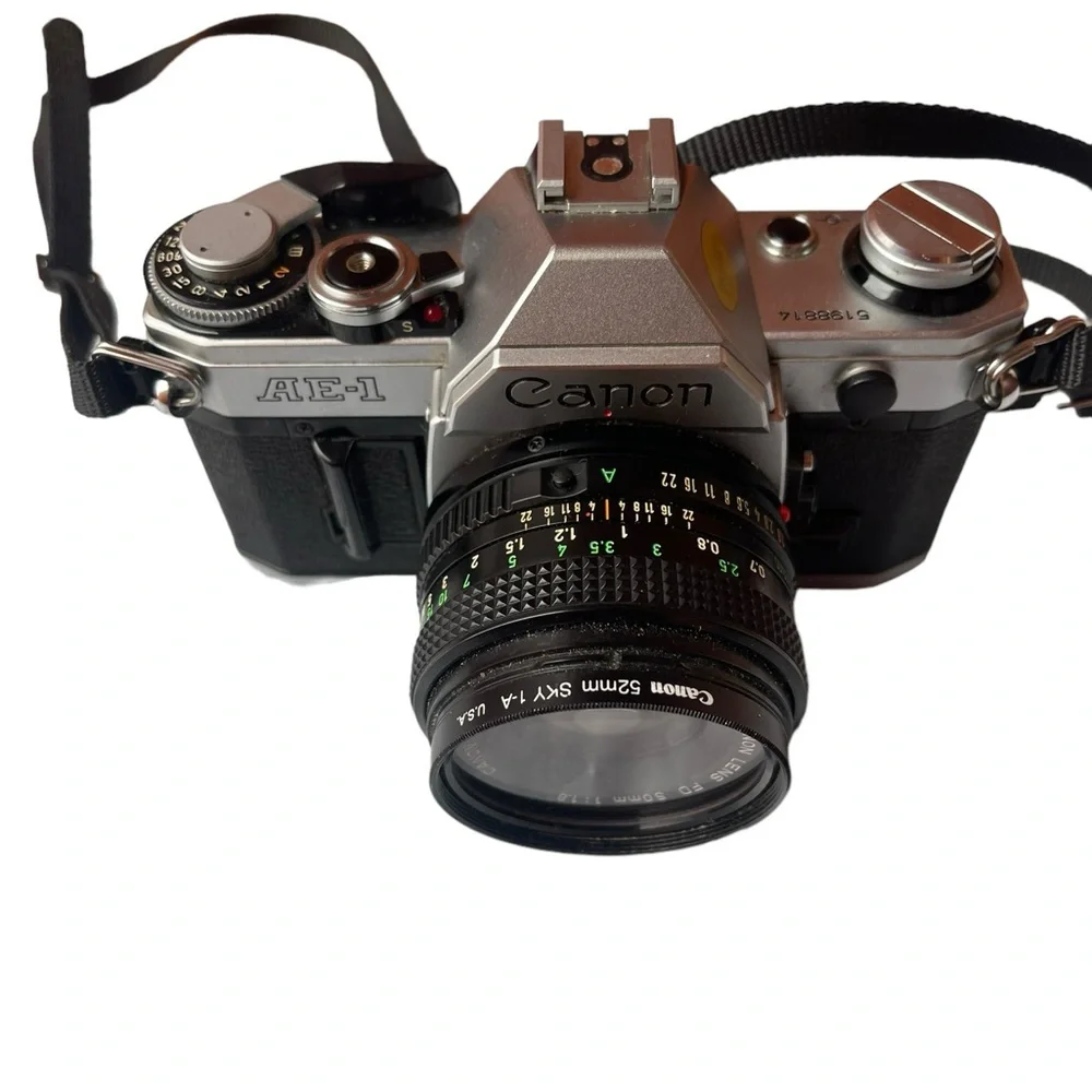Canon AE-1 Program Chrome 35mm Film SLR Camera w/ 50mm F1.8 Lens used - Picture 2 of 9